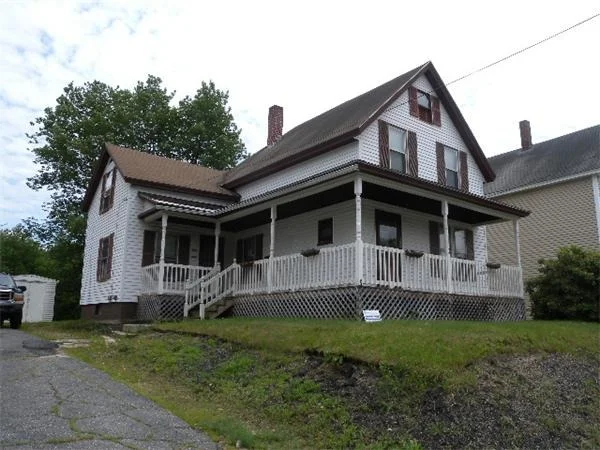 Photo of 164 Sanders St