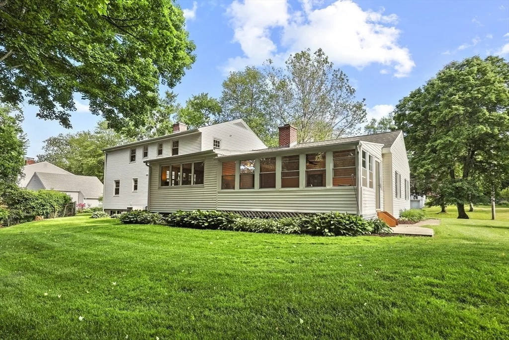 Photo of 92 Morningside Dr