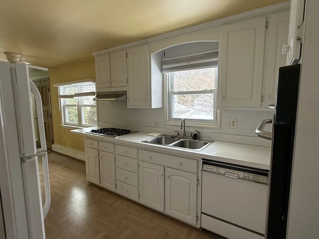 Photo of 8 Sycamore Cir