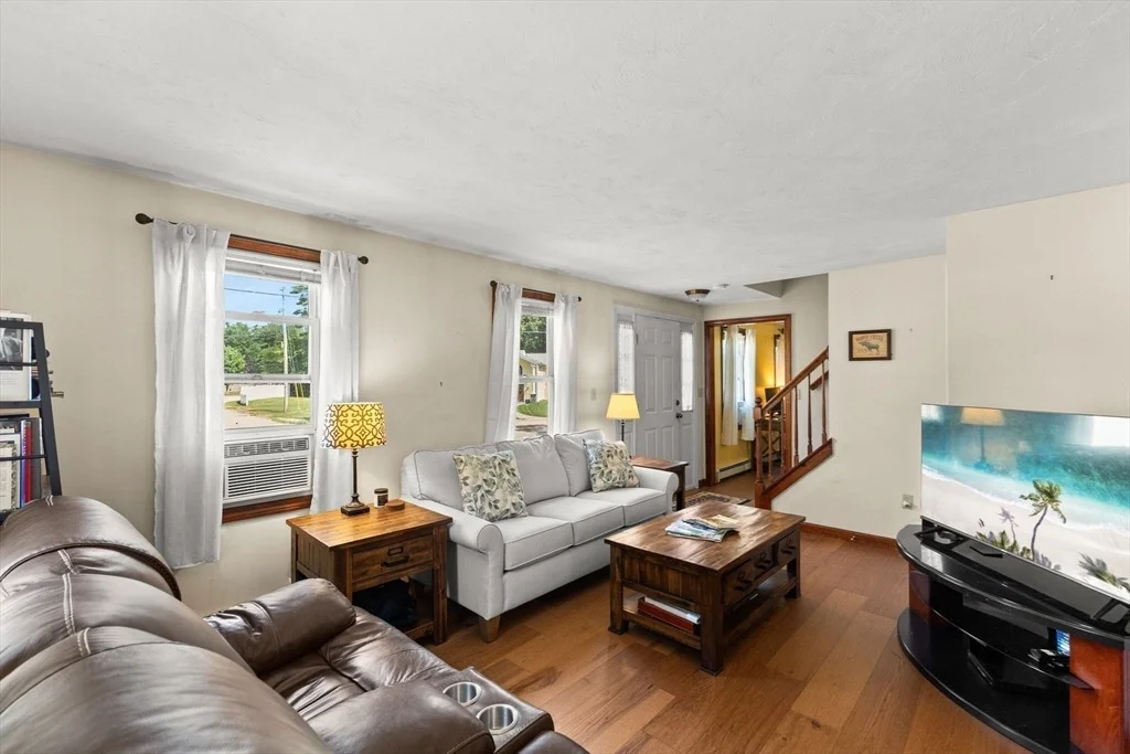 Photo of 71 Pondview Circle