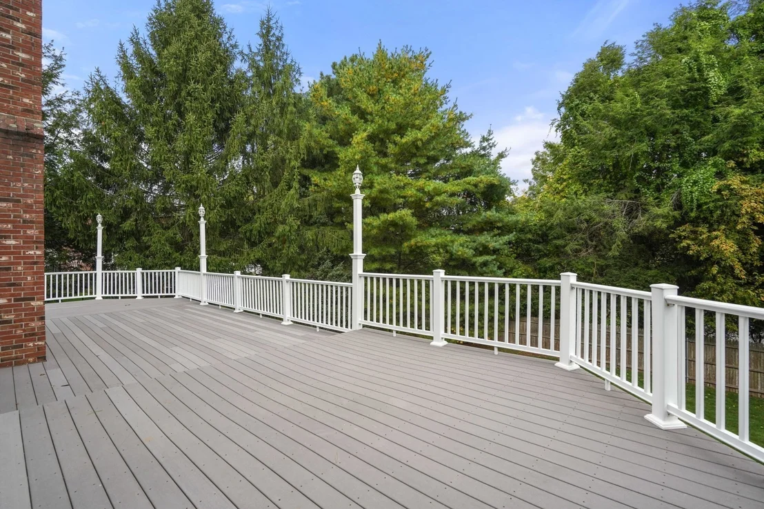 Photo of 9 Fieldstone Dr