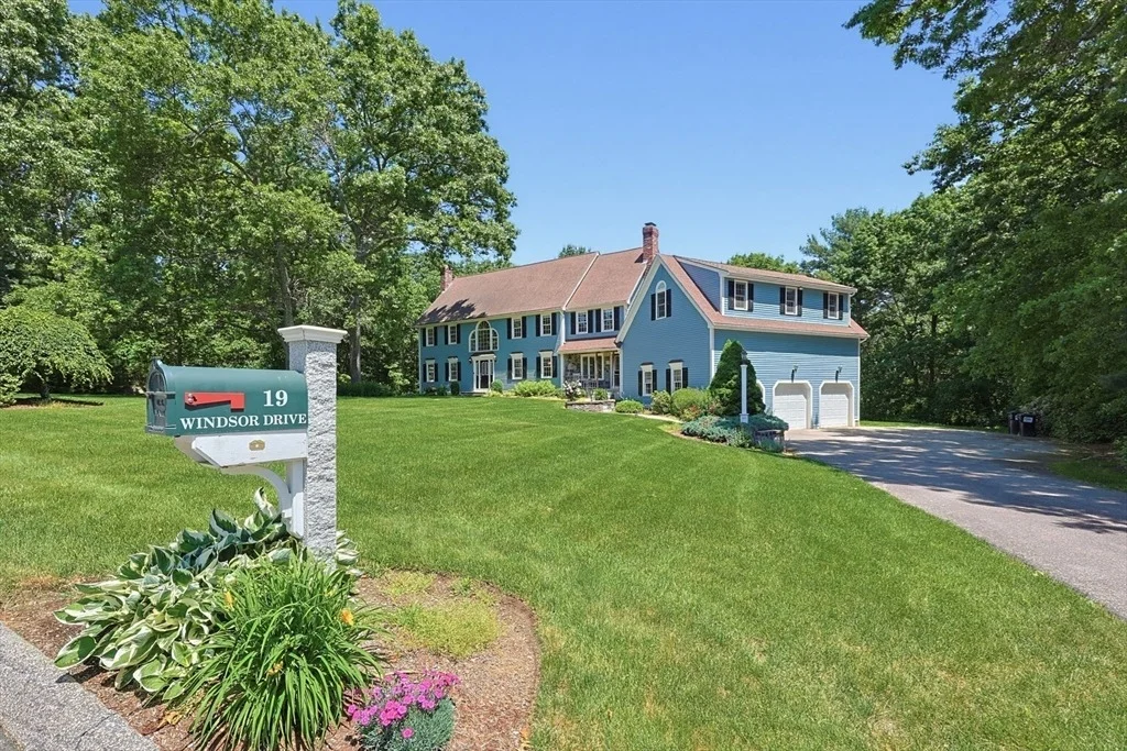 Photo of 19 Windsor Dr.