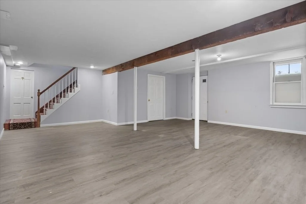 Photo of 33 Barnstable Rd