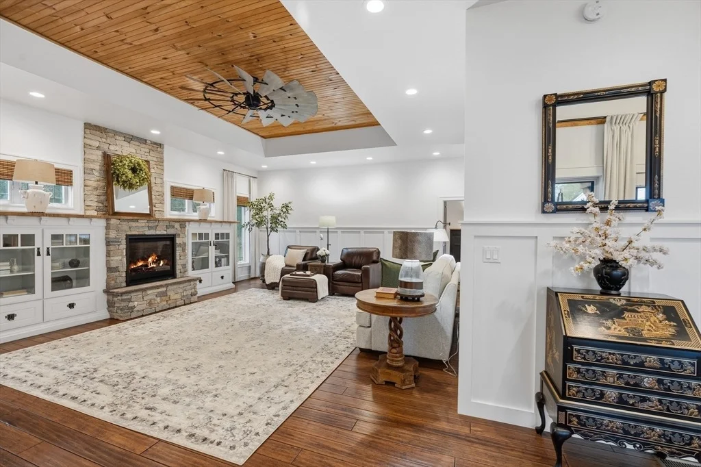 Photo of 158 Pinecrest Rd