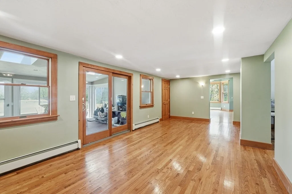 Photo of 269 Harvard Rd