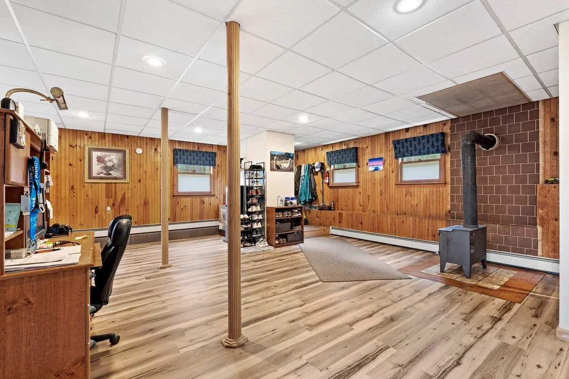 Photo of 225 Taylor Rd