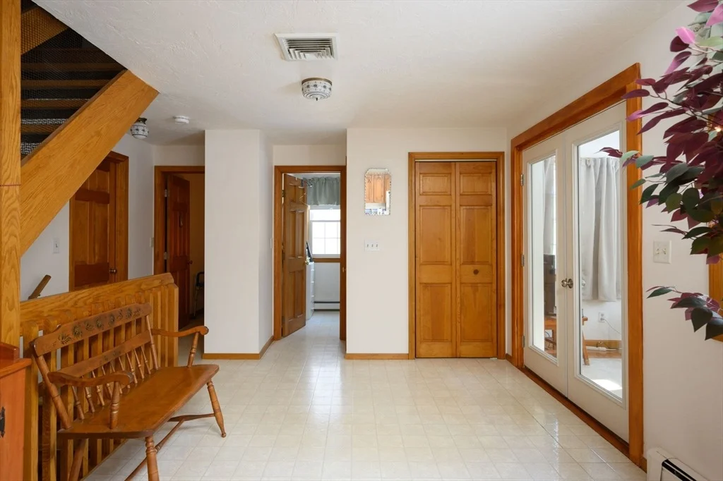 Photo of 179 Meadowbrook Rd