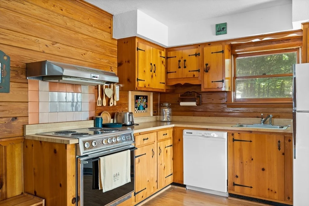 Photo of 8 Antin Rd