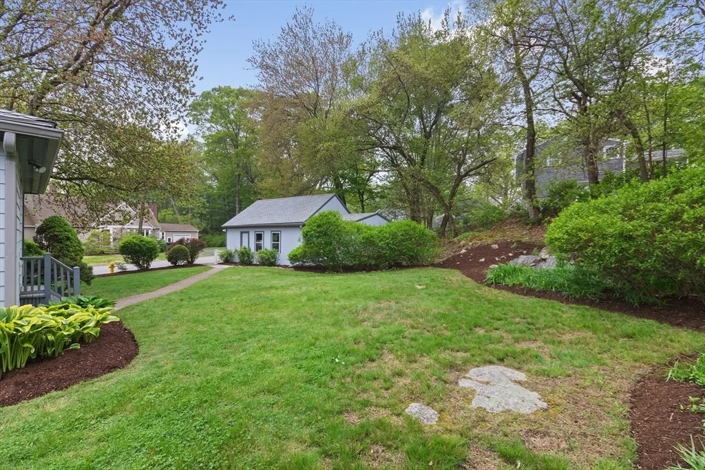 Photo of 27 Locust St