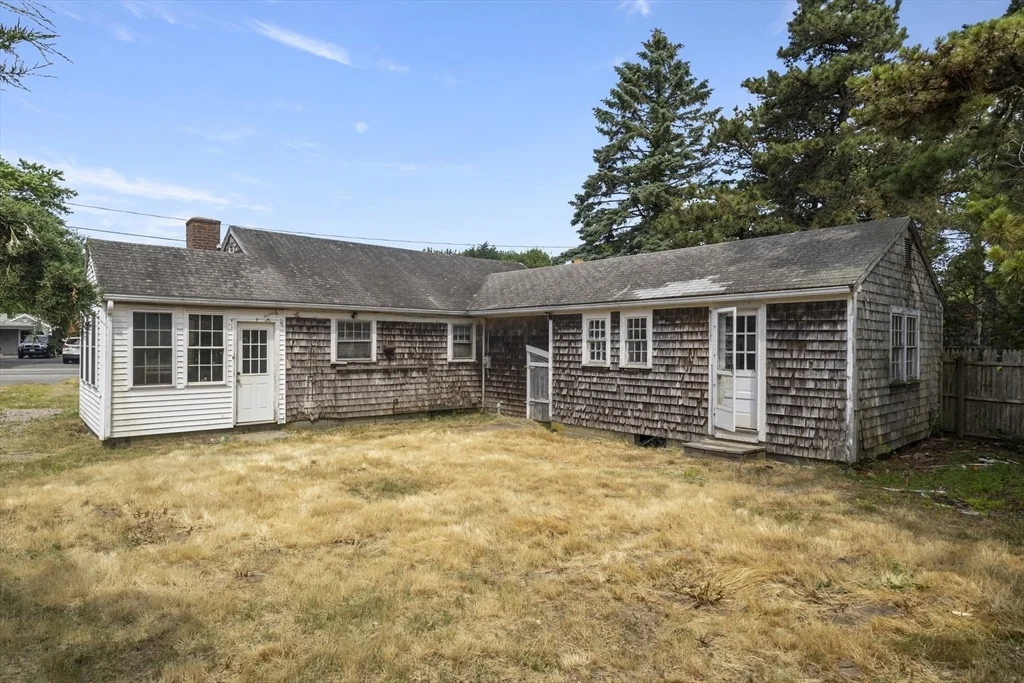Photo of 6 Elliot Dr