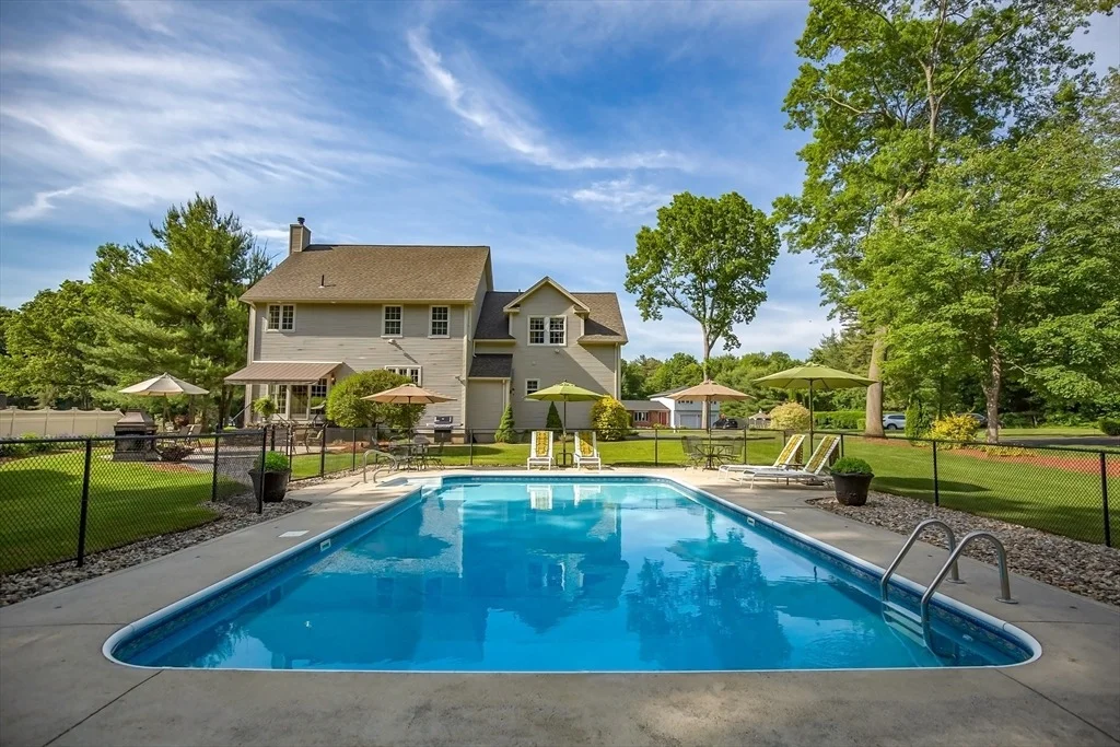Photo of 41 Christopher Dr