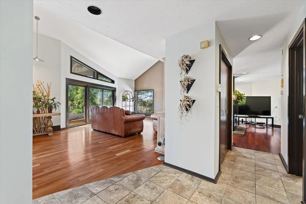 Photo of 35 Hickory Dr