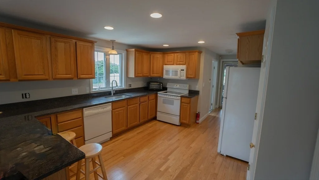 Photo of 14 Wesley Dr