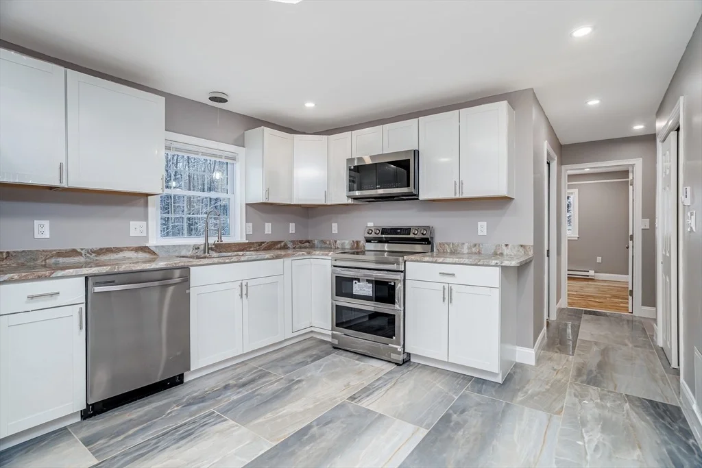 Photo of 1020 Richardson Road