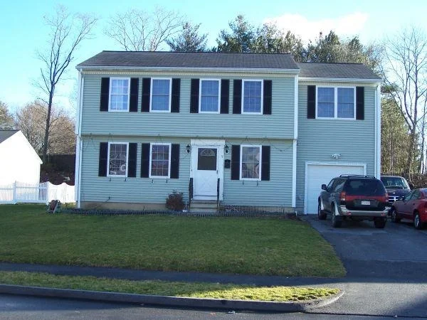 Photo of 7 Oak Leaf Cir