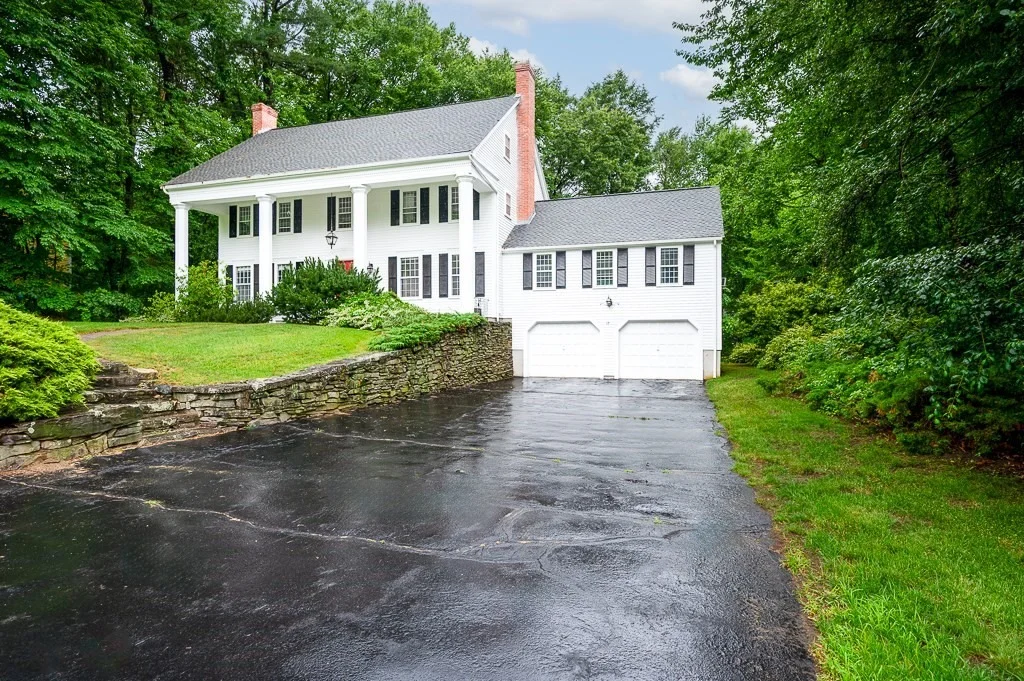 Photo of 17 Olde Coach Road