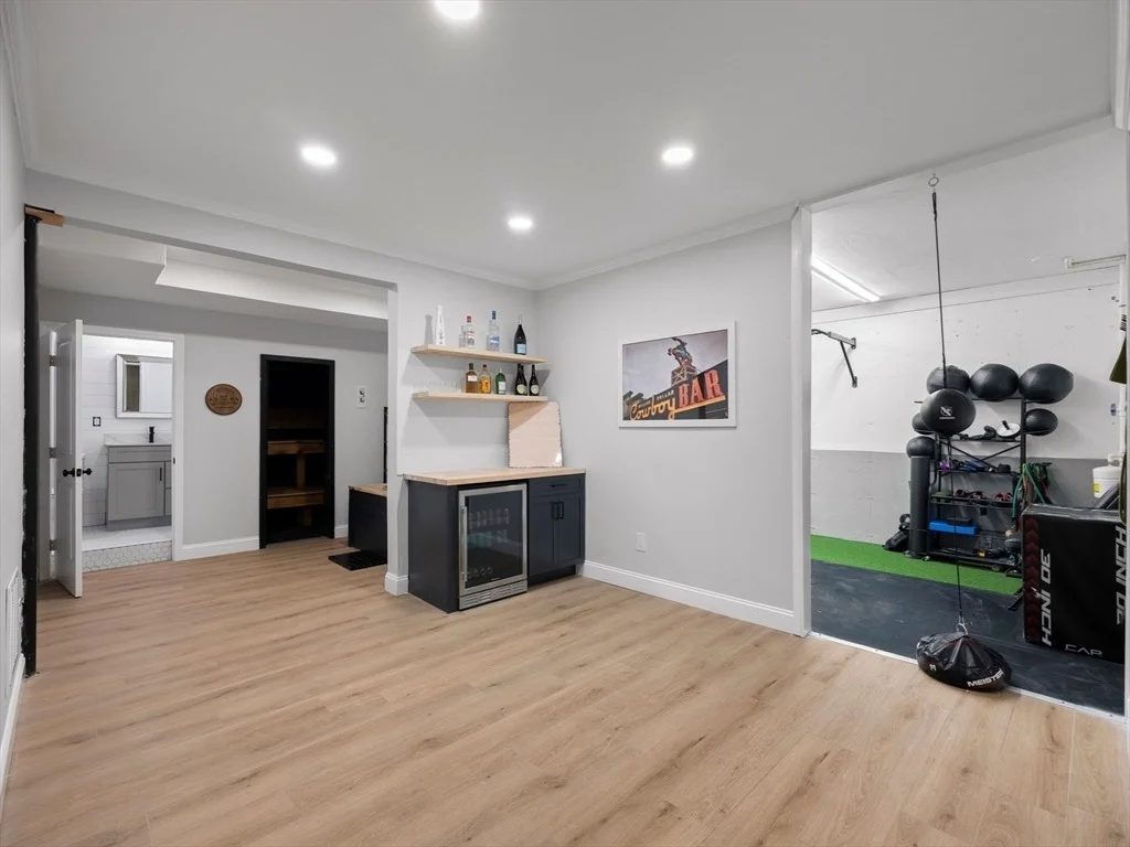 Photo of 6 Genevieve Ln