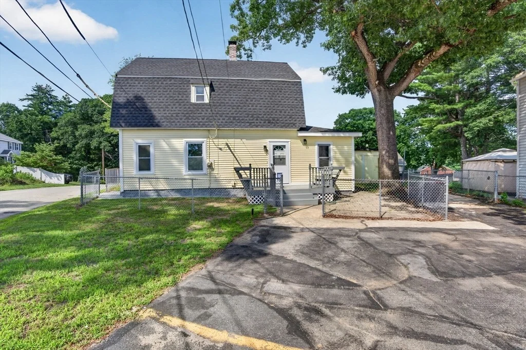 Photo of 55 Grant St