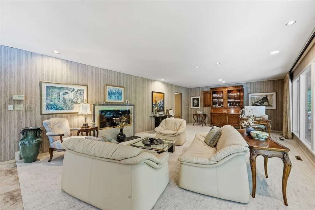 Photo of 200 Crestview Circle