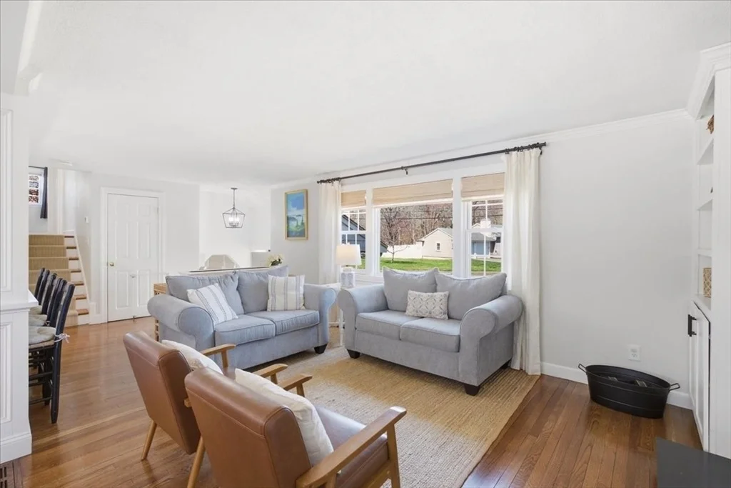 Photo of 137 Robert Rd