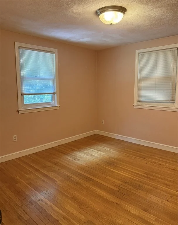 Photo of 17 Pondview Rd