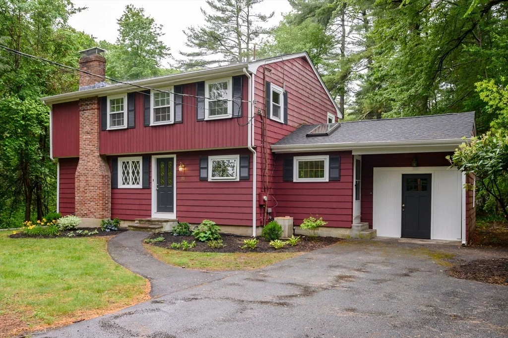Photo of 33 Moose Hill Parkway