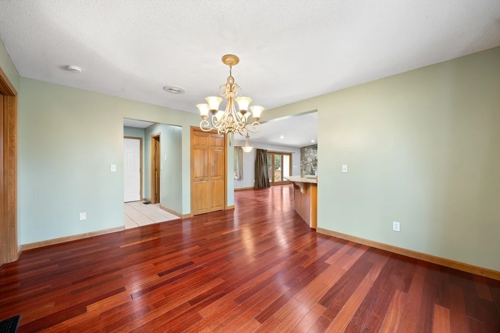 Photo of 4 Pearl Brook Road