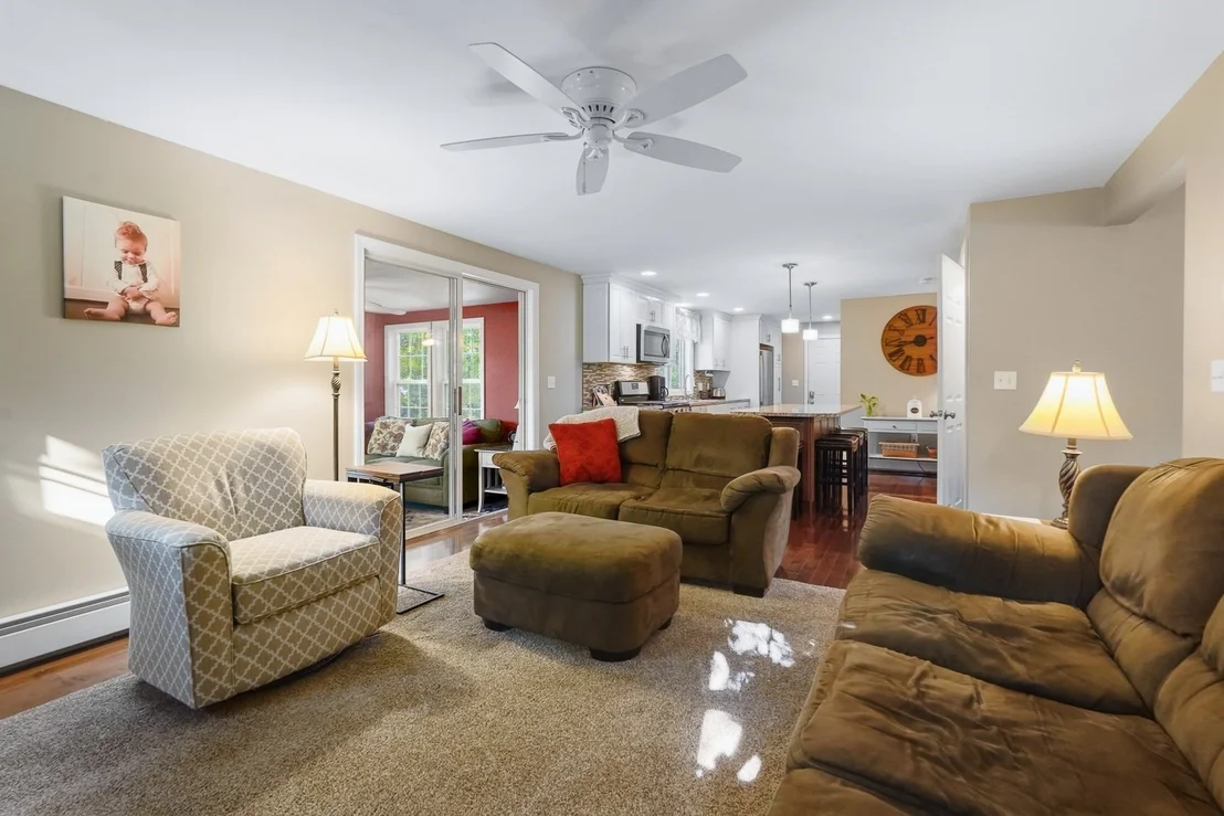 Photo of 14 Oak Cir