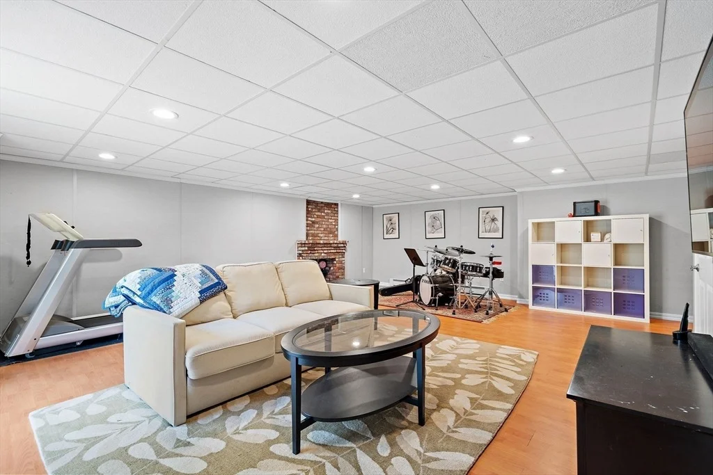 Photo of 103 Peabody Dr
