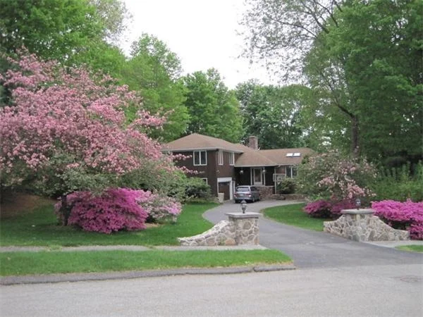 Photo of 5 Old Stonewall Ave