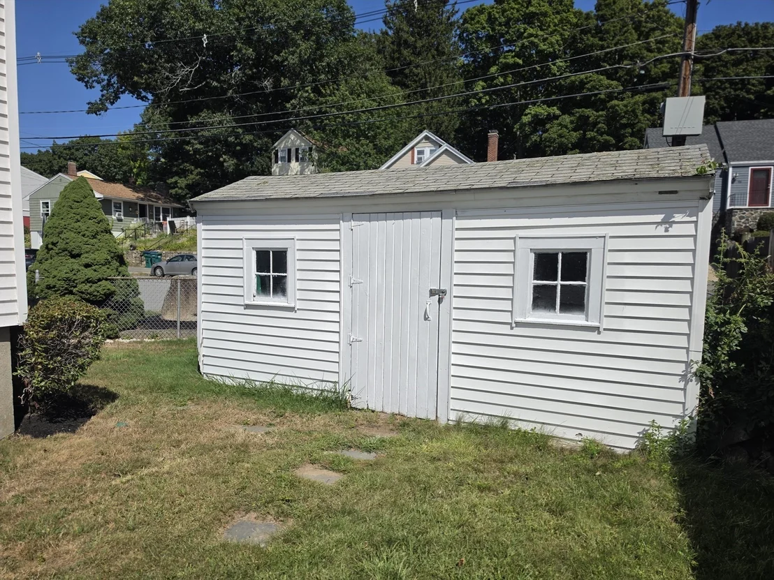 Photo of 4 Edgemere Rd