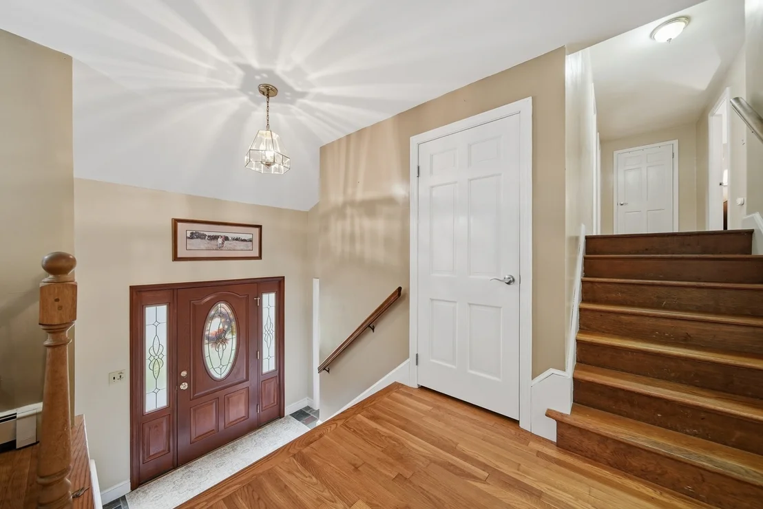 Photo of 401 Longley Rd
