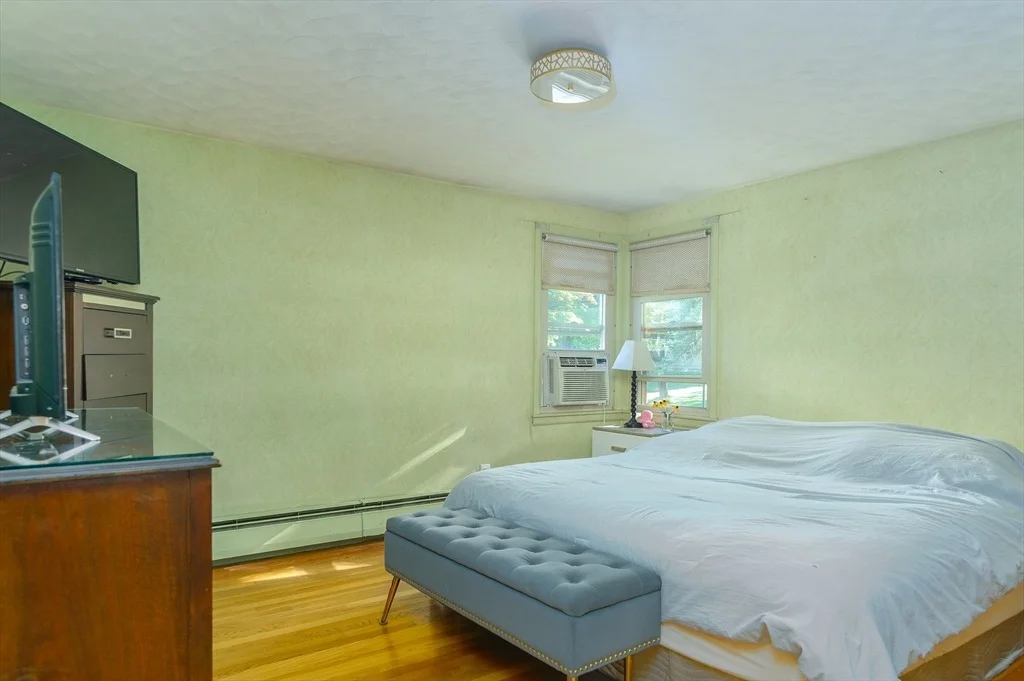 Photo of 93 Longmeadow Ave