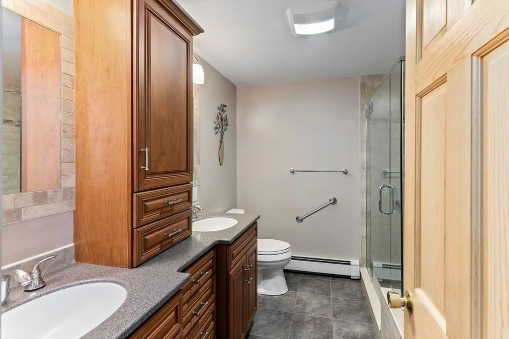 Photo of 8 Rathbun Willard Drive