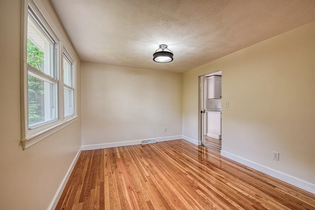 Photo of 143 Ryan Rd