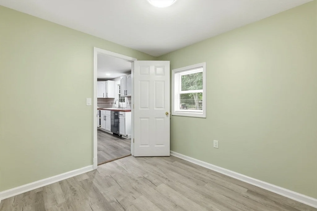 Photo of 18 Fuller Ave