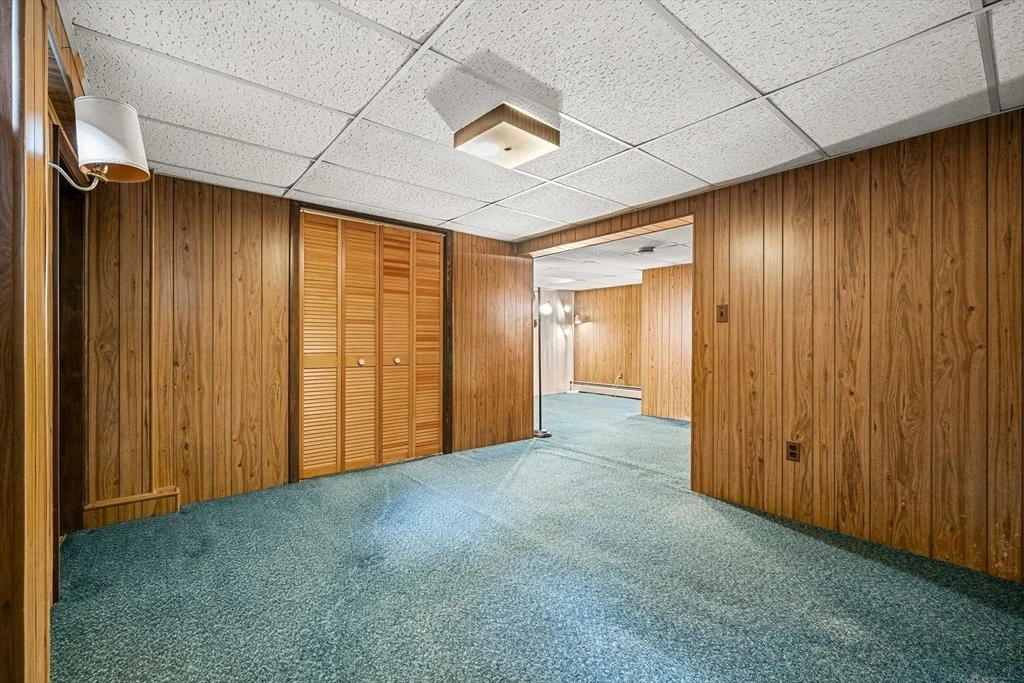Photo of 11 Dadant Dr