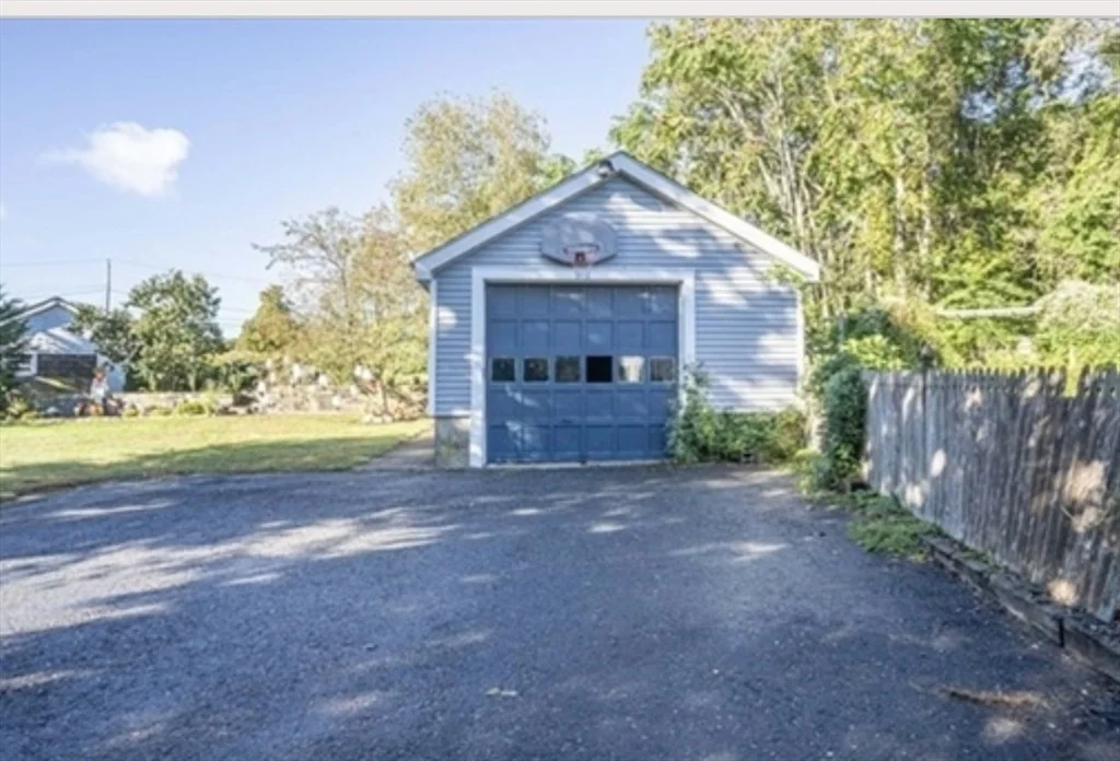 Photo of 100 Jerome St