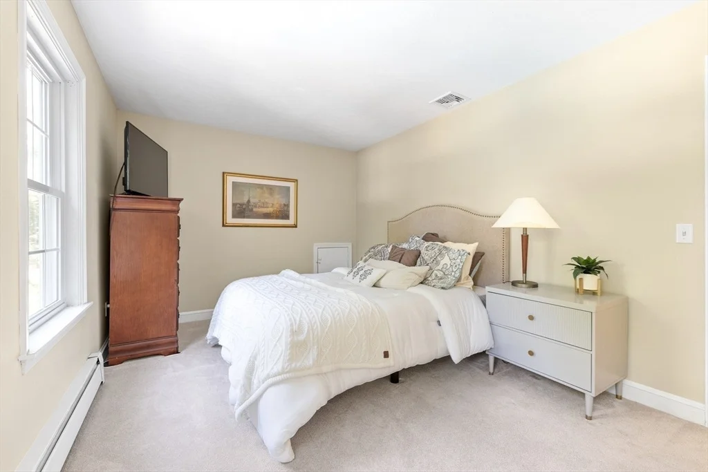 Photo of 10 Winston Rd.