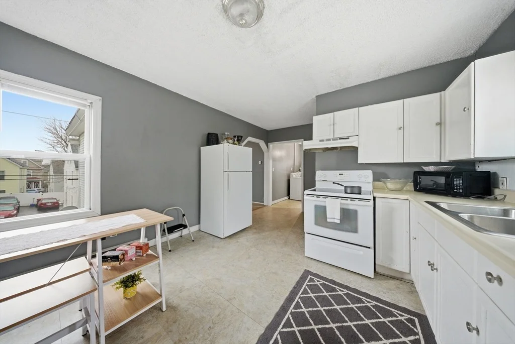 Photo of 70 Pleasant St
