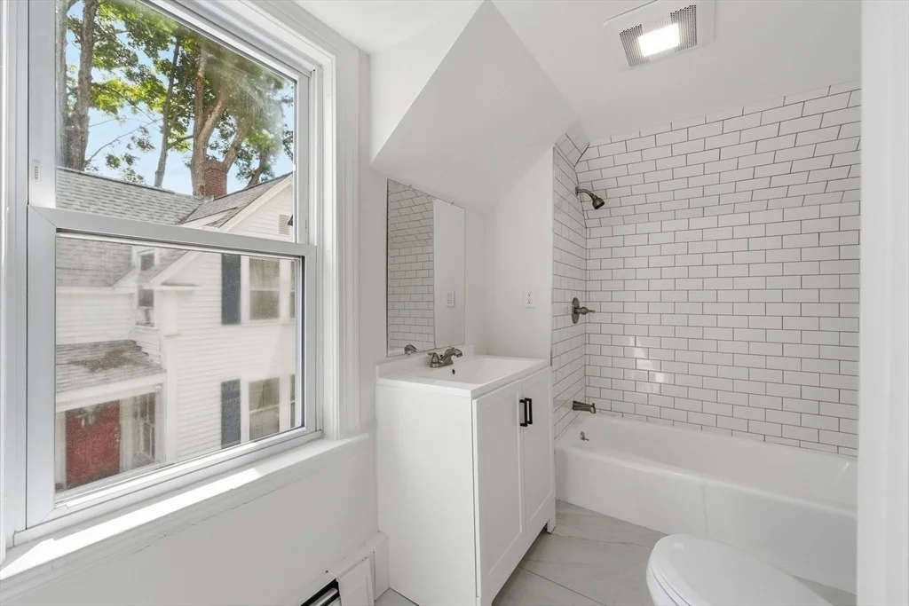 Photo of 11 Tarbell St