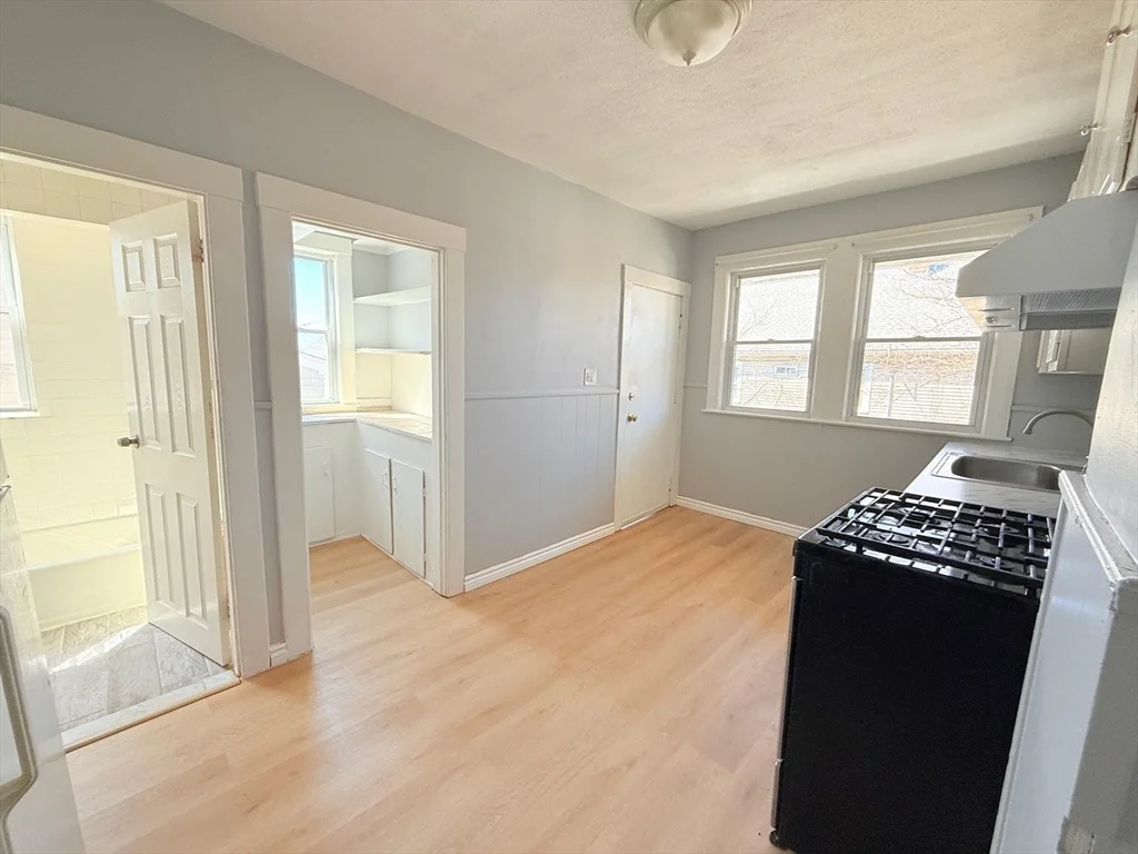 Photo of Unit B at 20 Ferry St