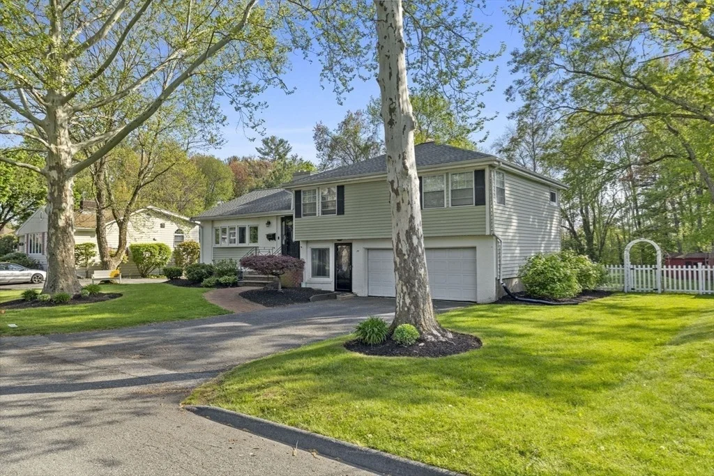 Photo of 75 Perry Avenue