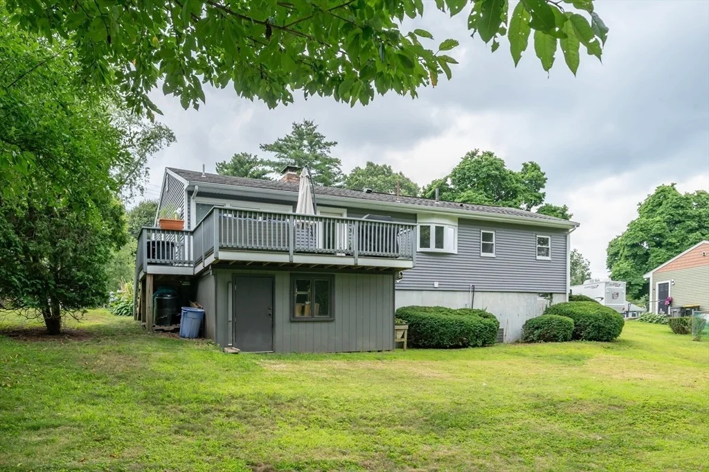 Photo of 175 Edgewater Dr.