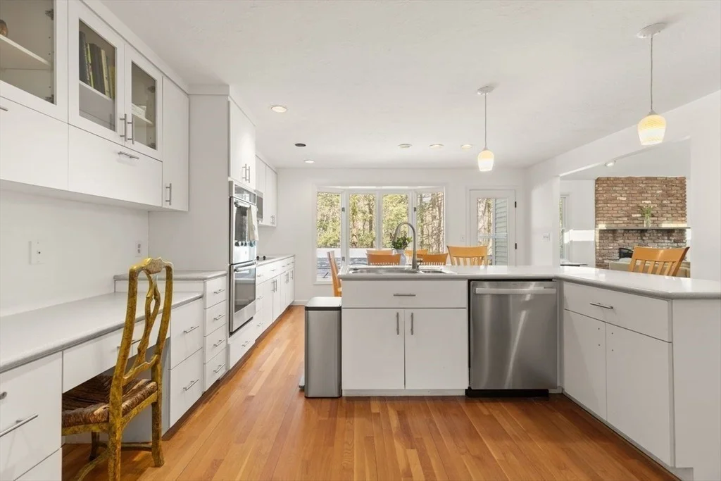 Photo of 17 Niantic Rd