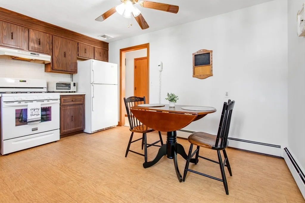 Photo of 9 Hemlock Rd