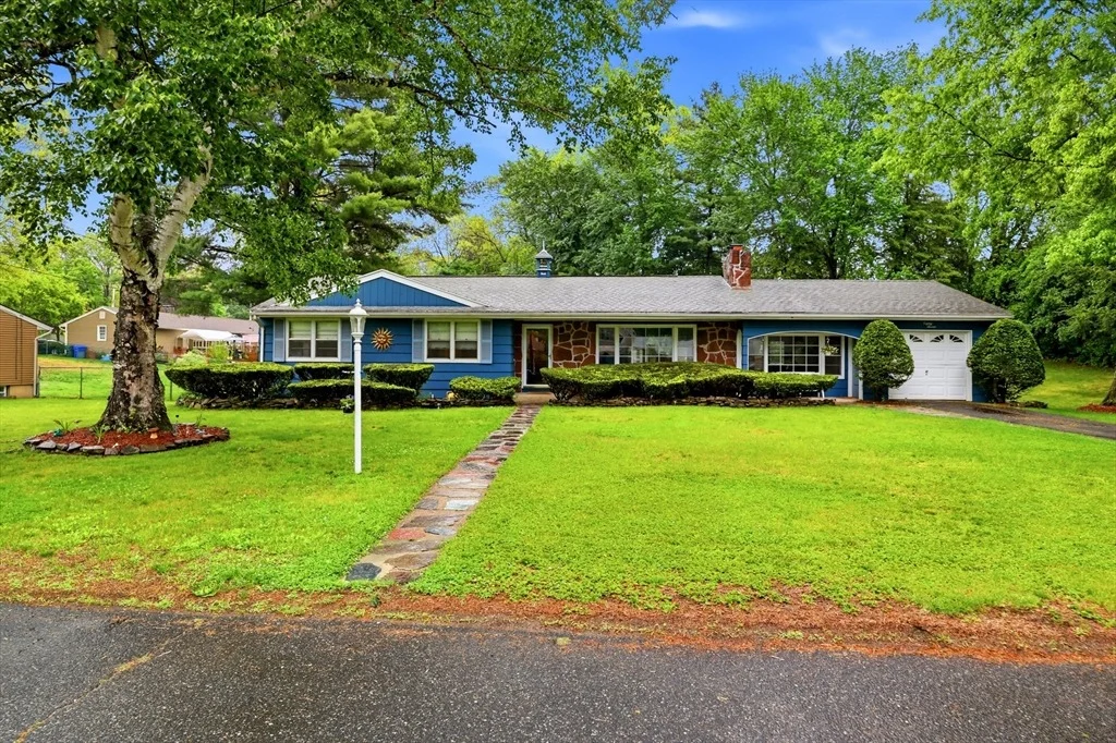 Photo of 87 Squire Ln