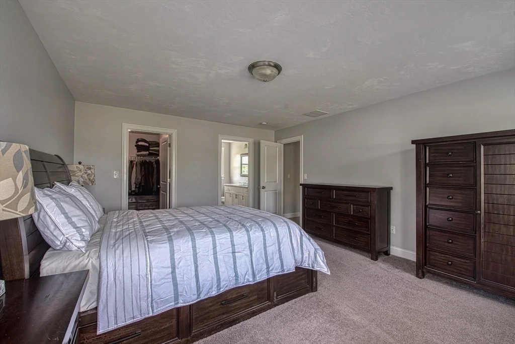 Photo of 31 Pocksha Dr