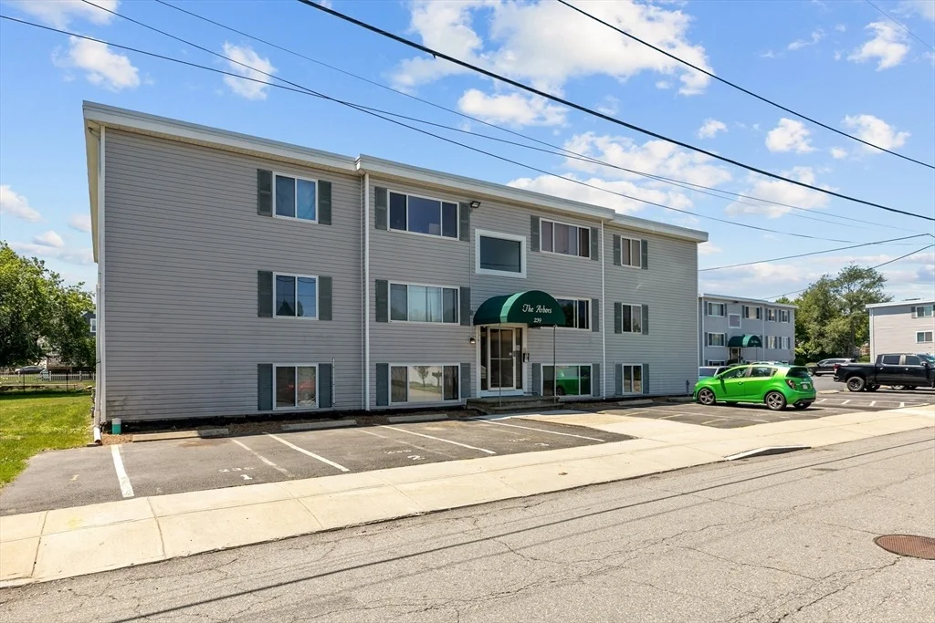 Photo of Unit 12 at 239 Glasgow St