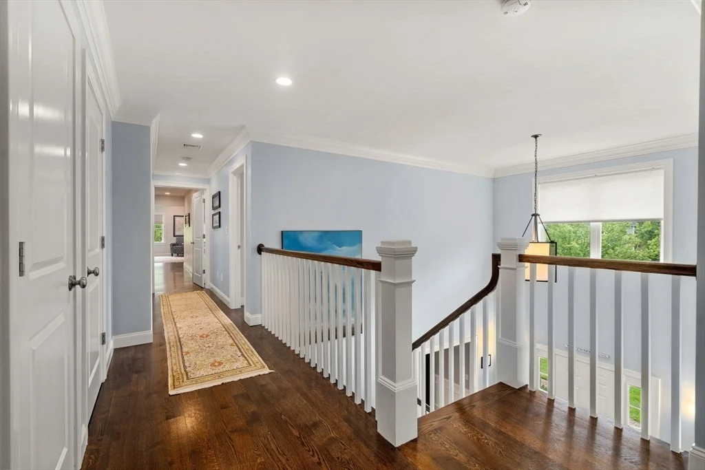 Photo of 53 Thompson Ave